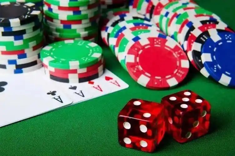 Kartu informasi promo dengan privasi akun